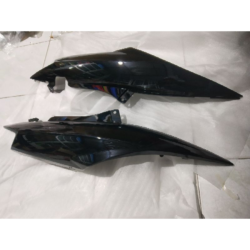 Body Samping Mio Soul karbu 14d Silver Hitam ORI Yamaha