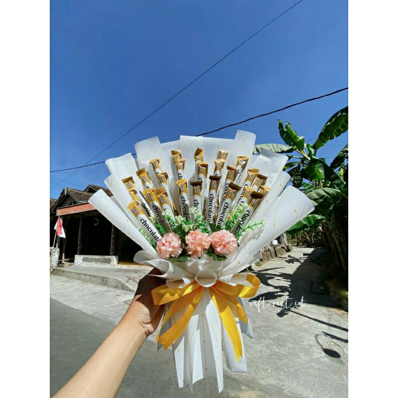 

BOUQUET SNACK CHOCOLATOS DAN BUNGA/HAMPERS/KADO WISUDA