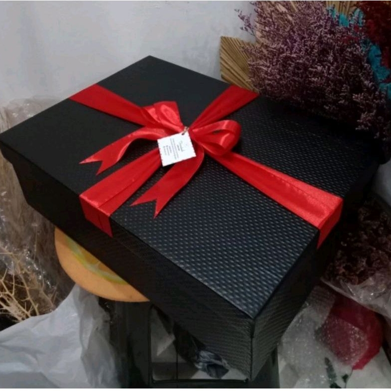 

kotak kado / gift box ukuran 50x35x15cm khusus pengiriman instan gojek