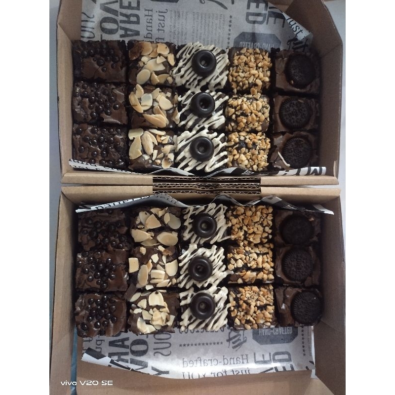 

brownies sekat panggang size 20x10 cm