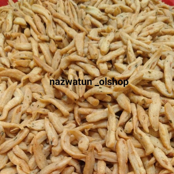 

JWMQ4999 [PROMO SALE!!!] Kue Bawang Gunting Khas Padang 500 gr { 1/2 kg }