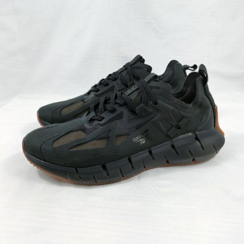 sepatu sneaker pria Reebok zig kinetica type full black