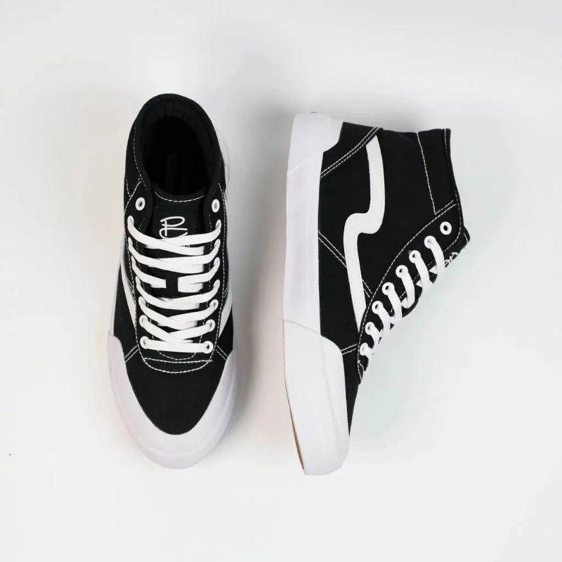 Sepatu Patrobas New Ivan High Hitam Putih