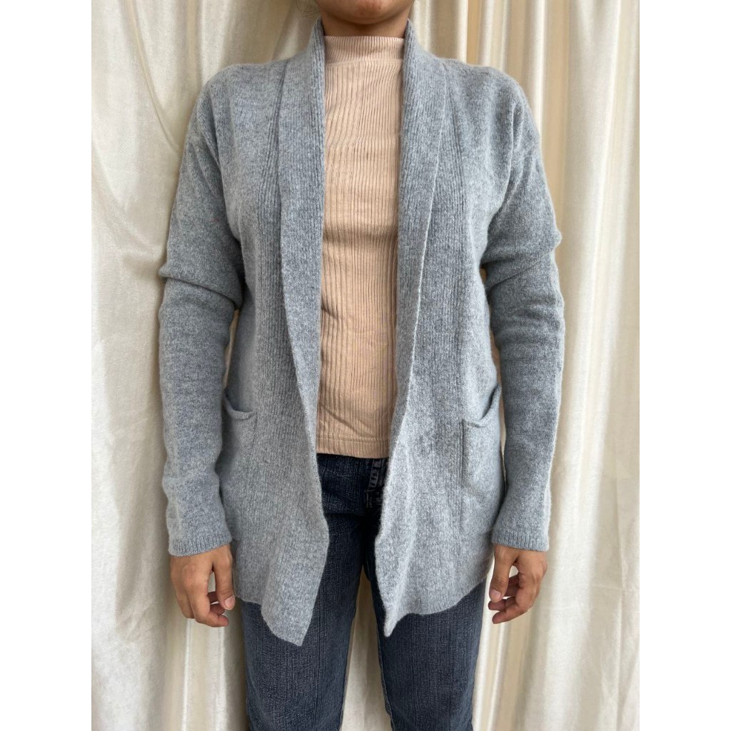 Sweater Rajut Size S - Brand Global Work - Sweater Rajut Abu