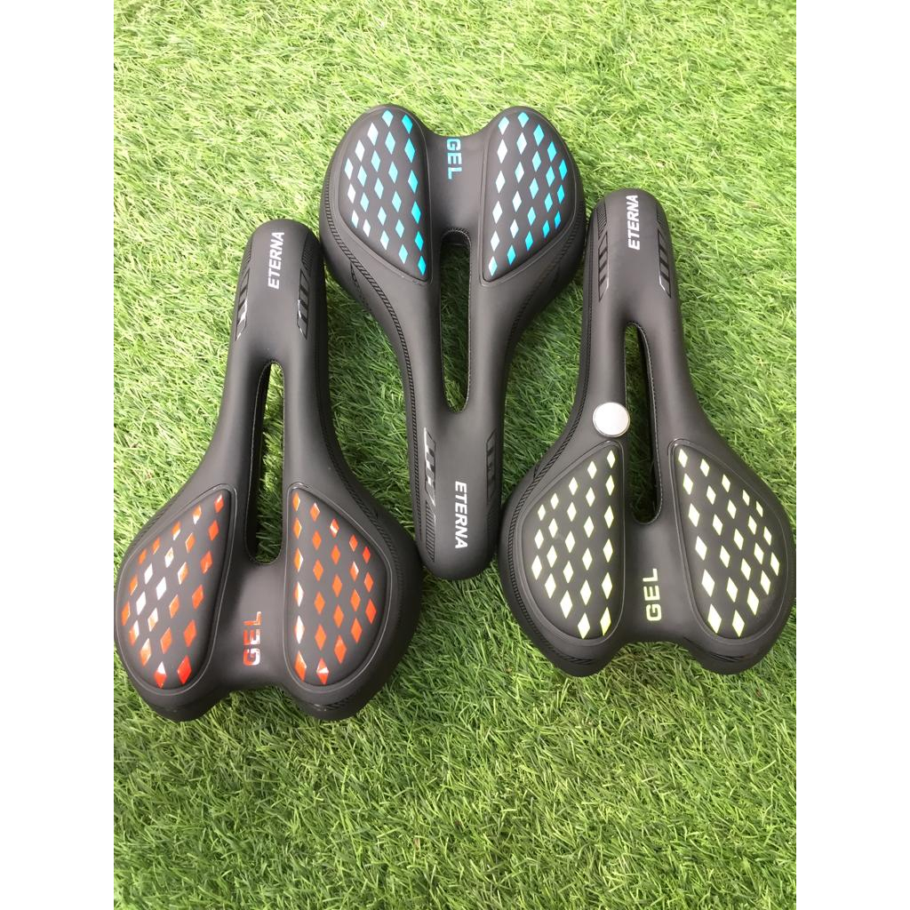 TERMURAH Sadel gel sepeda MTB Jok Sepeda Eterna Gel + Lampu Sadle Sepeda Bonus Baterai Cr2032