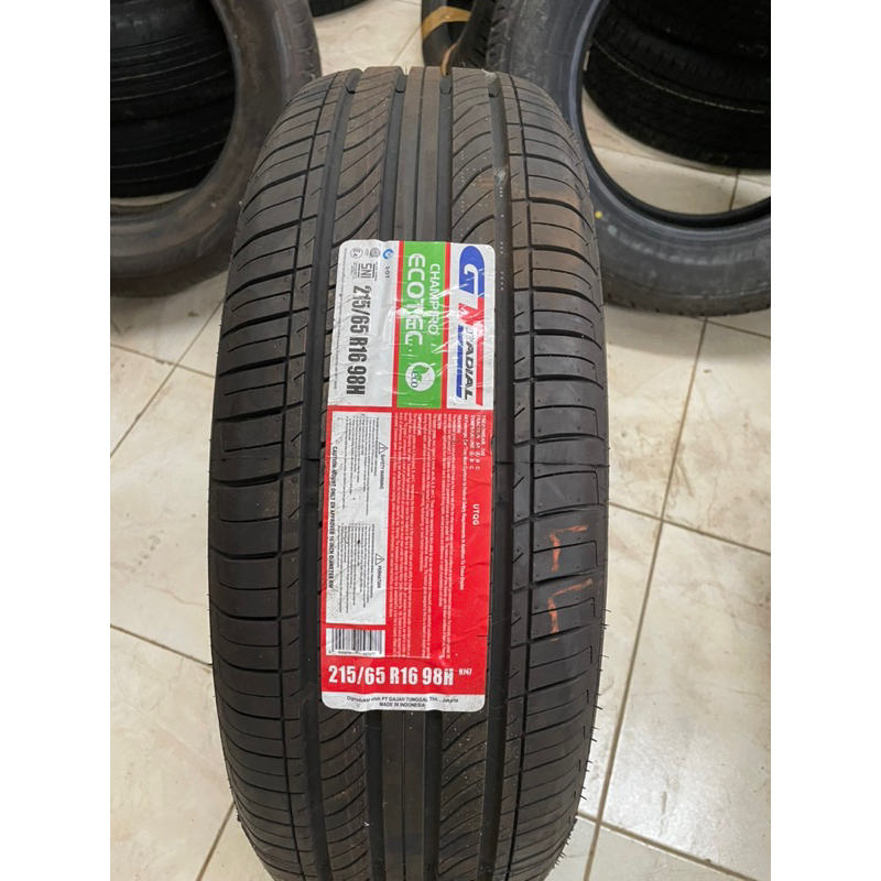 Ban Mobil GT Ecotec 215/65 R16