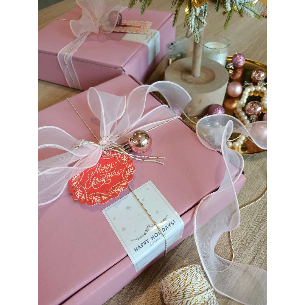 

Hello Emily - Christmas Pink Gift Box