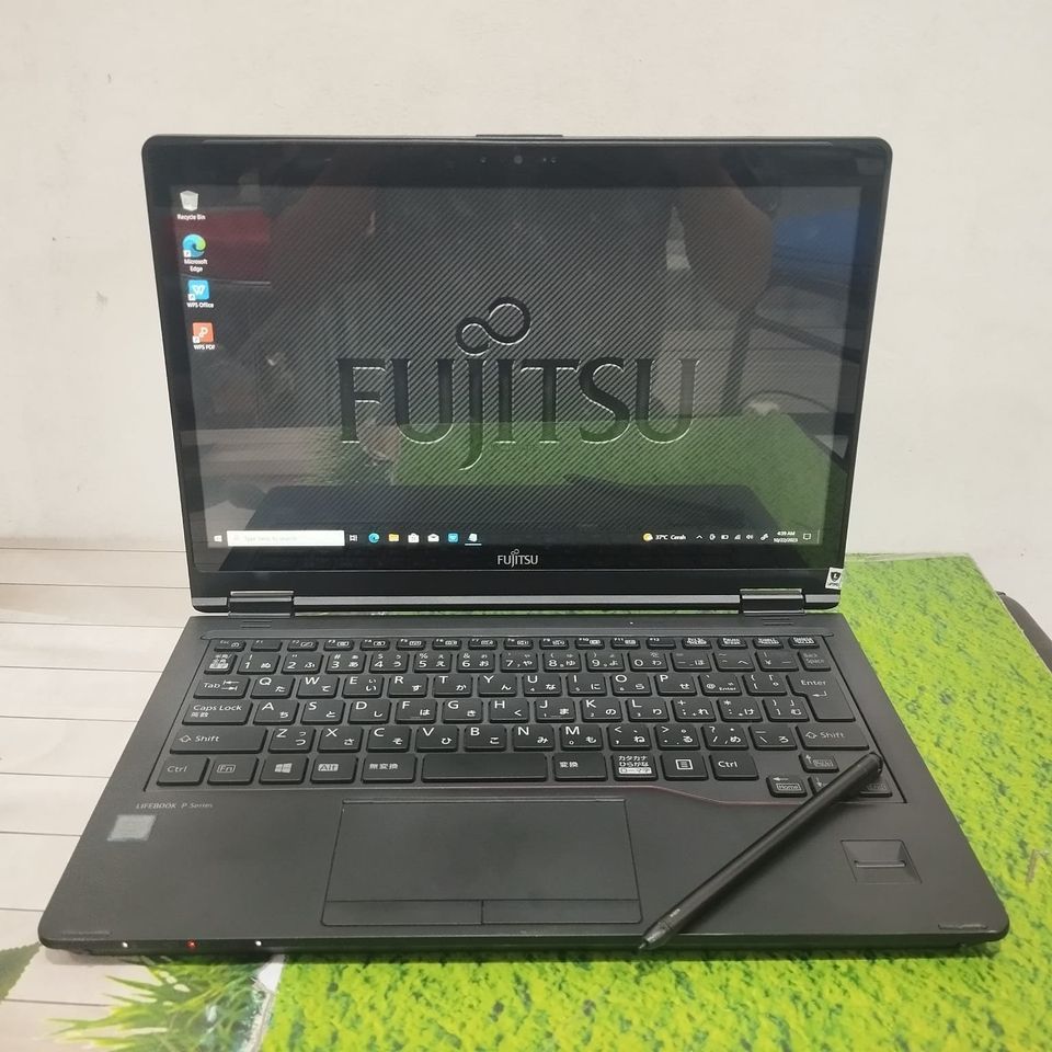 Laptop Murah Fujitsu P727 Core i7 gen 7 RAM 8GB SSD 256GB Touschscreen Flip 360 Mullus
