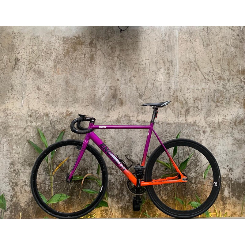 Engine 11 Vortex 2018 size 53