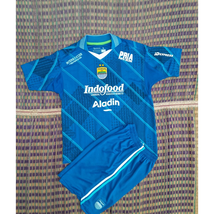 *Banyak Peminat* SETELAN JERSEY PERSIB ANAK/KIDS 2023/2024 BISA CUSTOM NAMA USIA 1-15 TAHUN  KUALITA