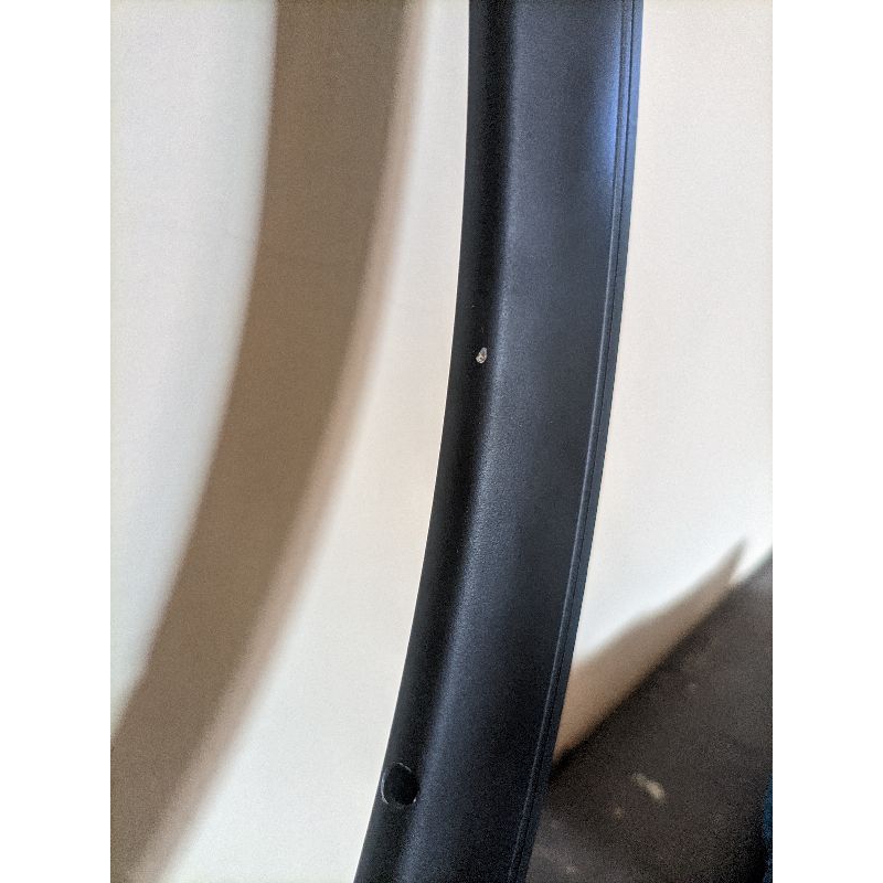 Dennos Trispoke 700C Hitam