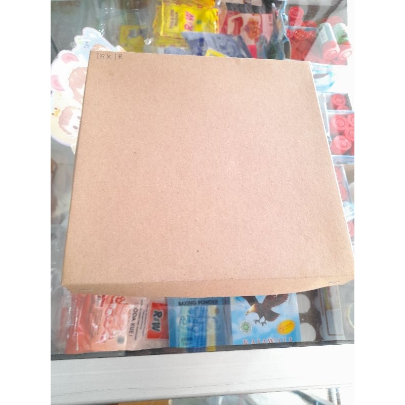 

Dus Kraft Coklat Ukuran 18x18 per pcs