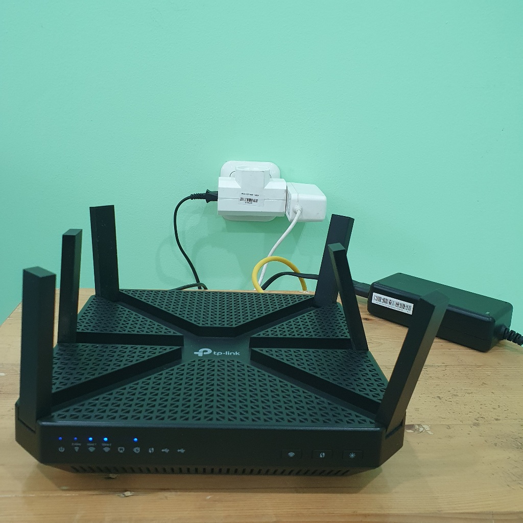 TP-Link AC3200 Wireless Wi-Fi Tri-Band Gigabit Router (Archer C3200)