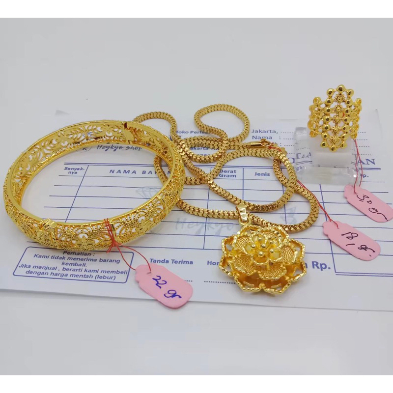 SET PERHIASAN WANITA DUBAI KENDARI LAPIS EMAS24k