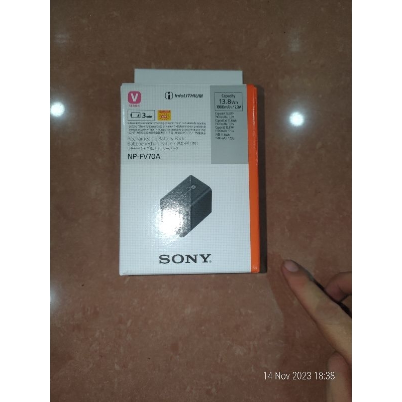 Baterai Sony NP-FV70A Original For Sony AXP55 , PWX-X70 , Sony AX700 , AX43 New