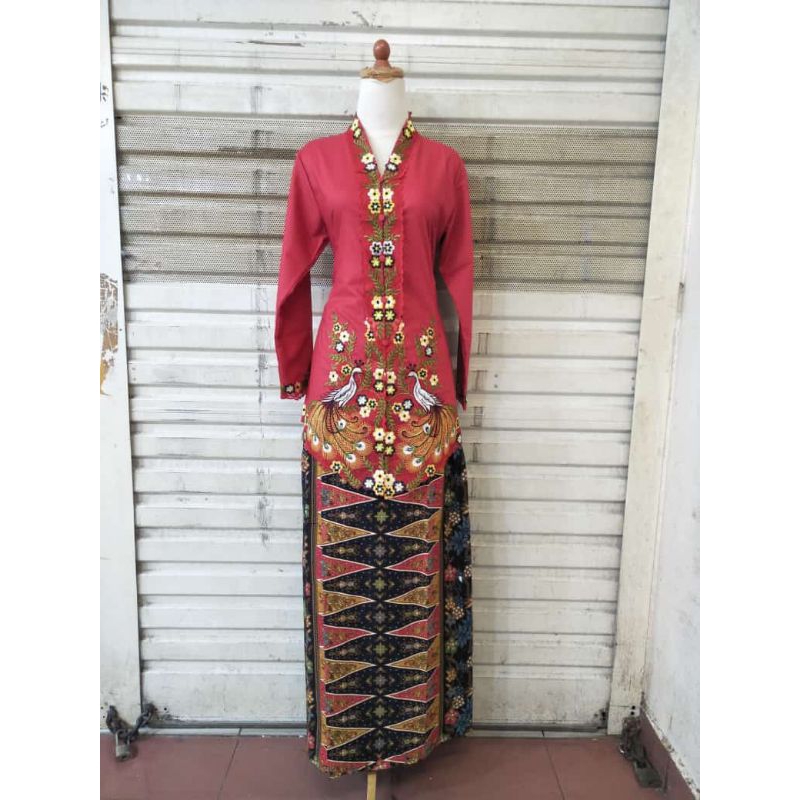 Kebaya Encim Set Rok~Encim Seragam Merak~Kebaya Encim Jumbo