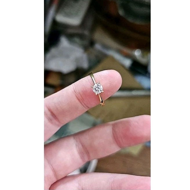 Cincin desi solitaire mata putih satu emas asli 375 muda 37,5% ring 11