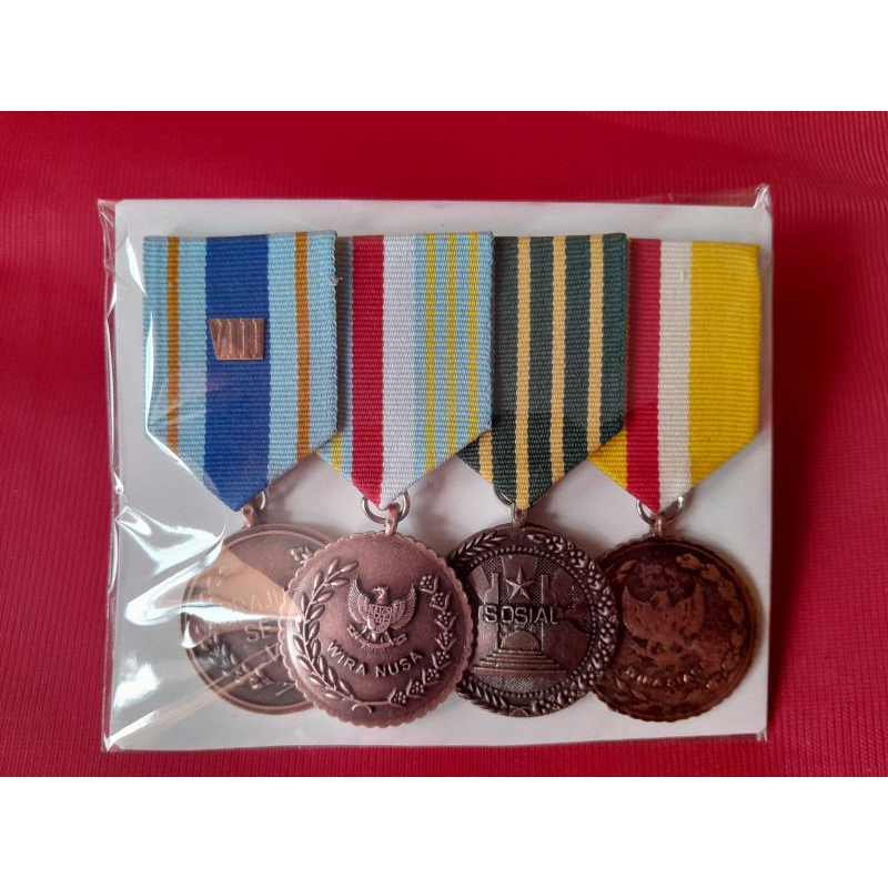 SATYA LENCANA PDU/MEDALI TNI (8 + WIRA DHARMA + BHAKTI SOSIAL + WIRA SIAGA) 1 SET 4 MEDALI