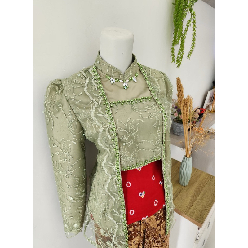 kebaya kutubaru sanghai broklat