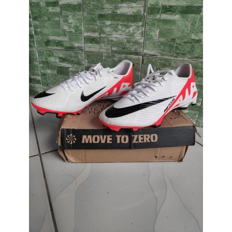 sepatu bola bekas/second