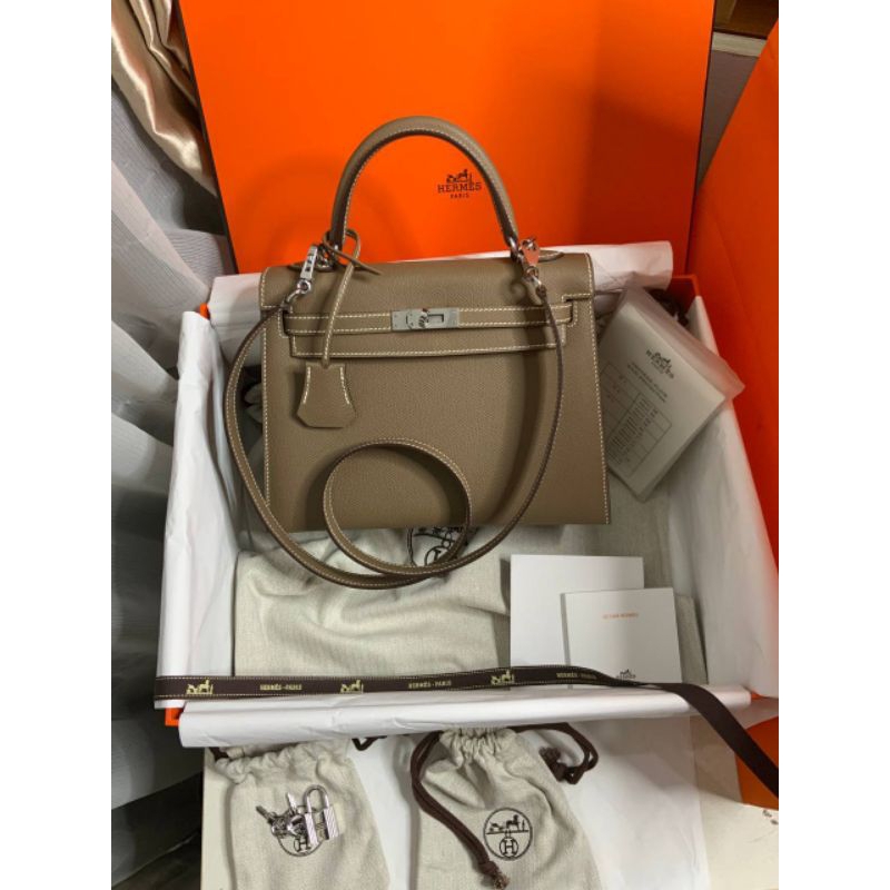 preloved rec 2022 her*es kelly 25 cm eutope epsom leather silver hardware Authentic