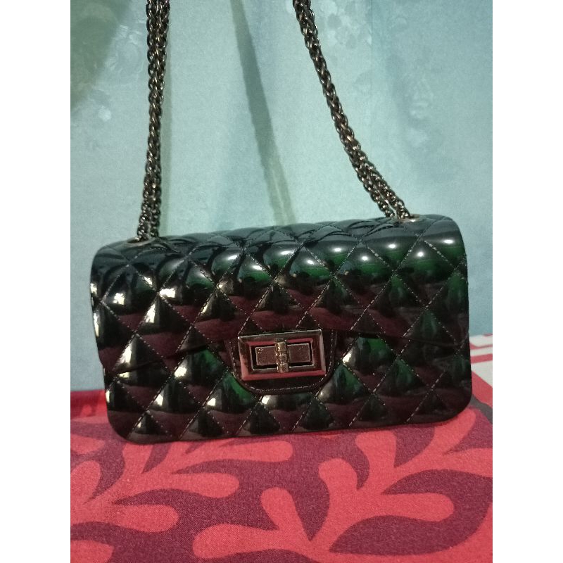 Tas Jelly Glossy Rantai Hitam