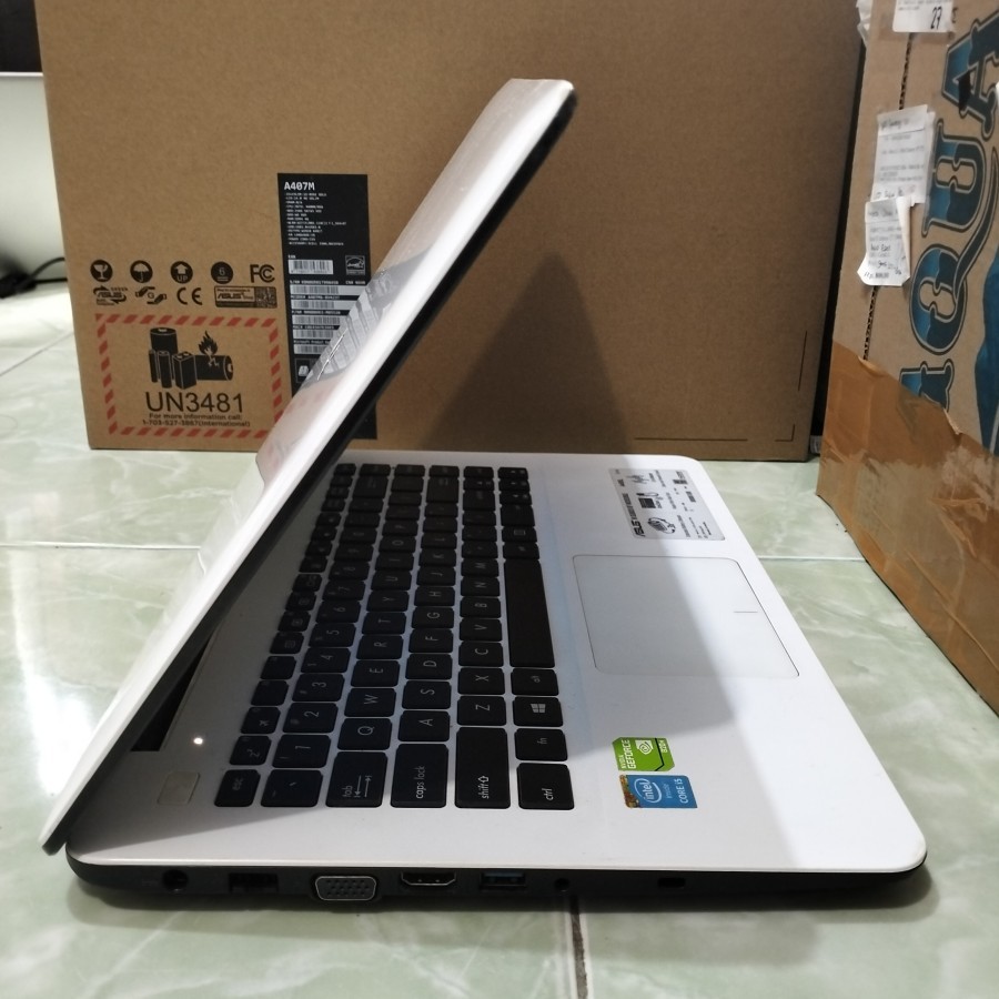 Asus A455L, Core i5-Gen 4th DualVga Nvidia Geforce 820M