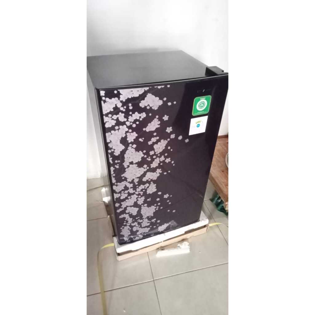 SHARP KULKAS 1 PINTU KIREI 3 SAKURA SERIES 133 LITER SJ-N162D-VB/VR