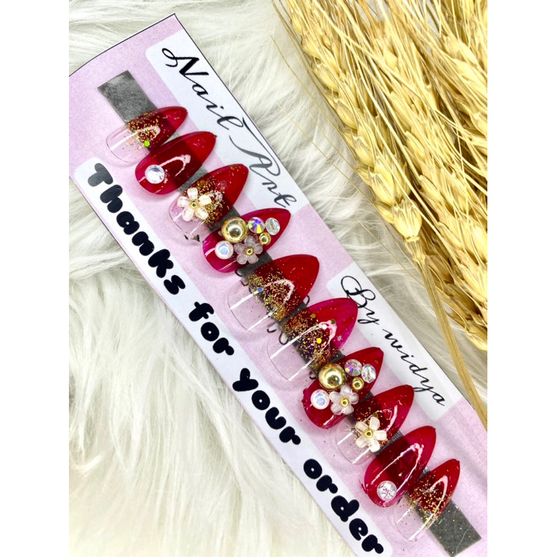 kuku palsu pengantin mewah// nail art//  merah// kupal wedding mewah