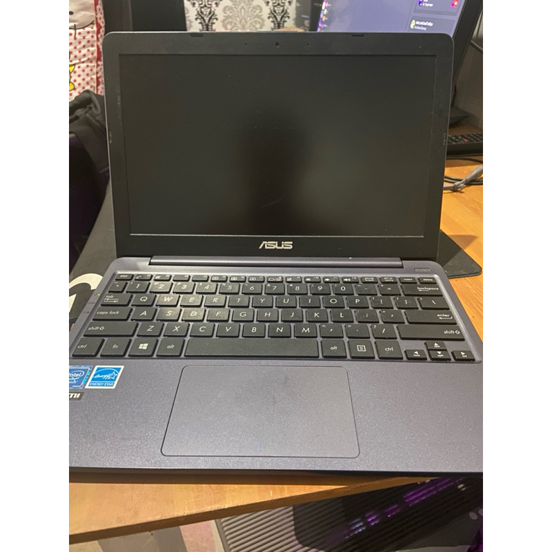 laptop Asus Intel Celeron N4000 second