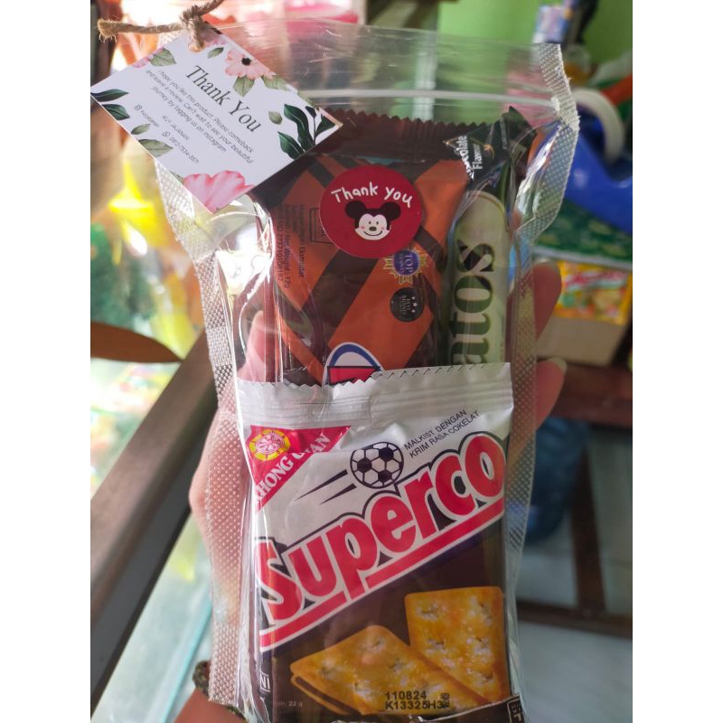 

MINI GIFT SNACK / PAKET GIFT ULTAH / SOUVENIR ULTAH / SNACK GIFT