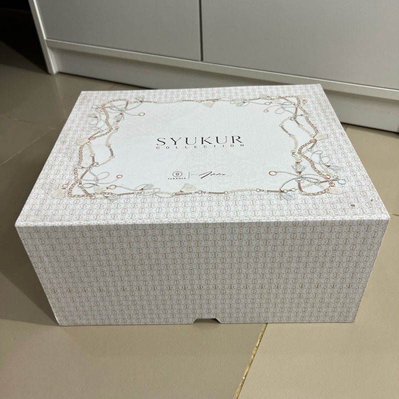 

Seradia PR Package Hampers Box