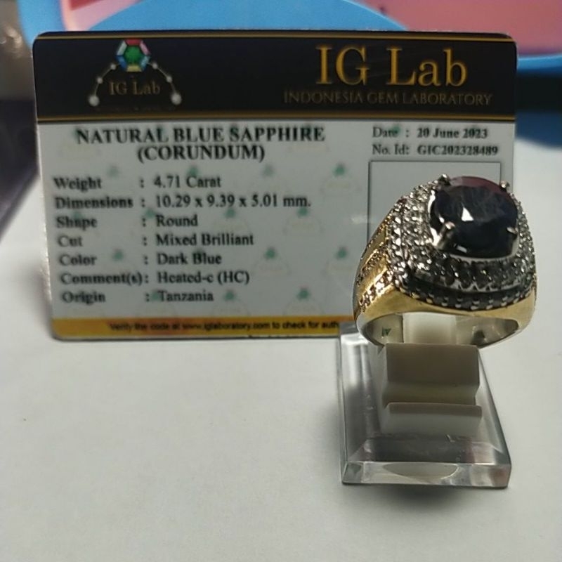 Natural Star Blue Sapphire ( Corundum )