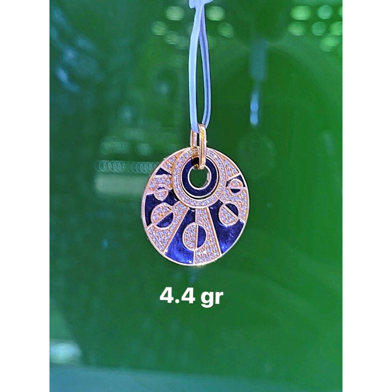 liontin emas perhiasan 750% karat 17