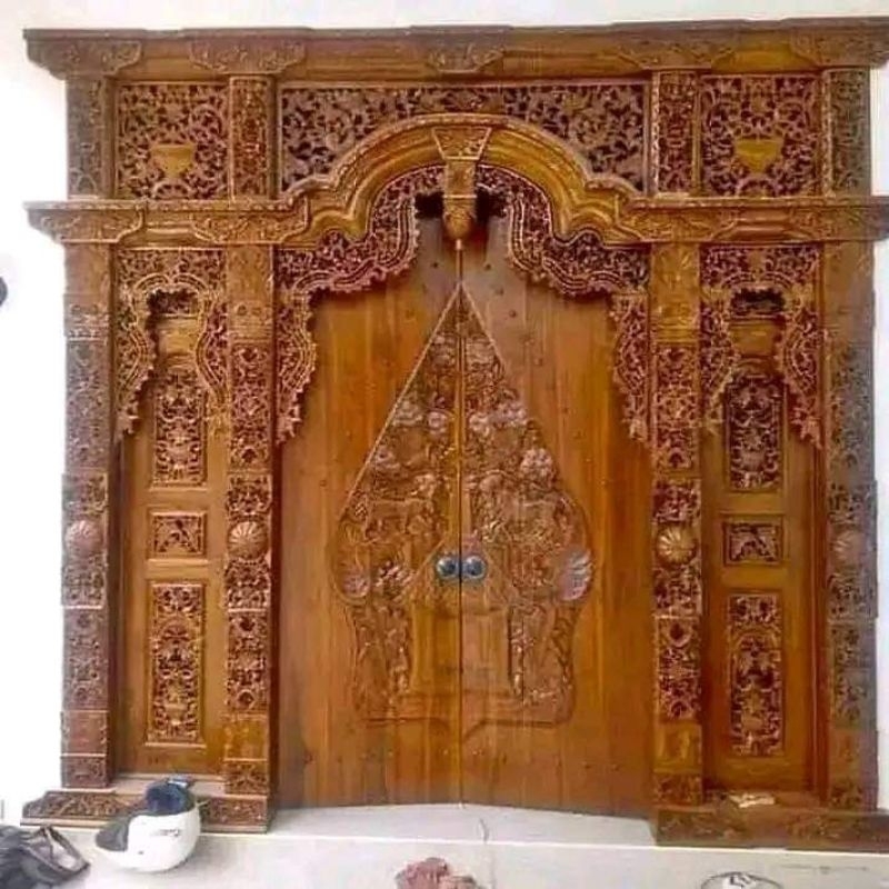 Pintu Gebyok Ukir Jati Ukuran L 3m x T 2,7m Variasi Pintu Relief Gunungan