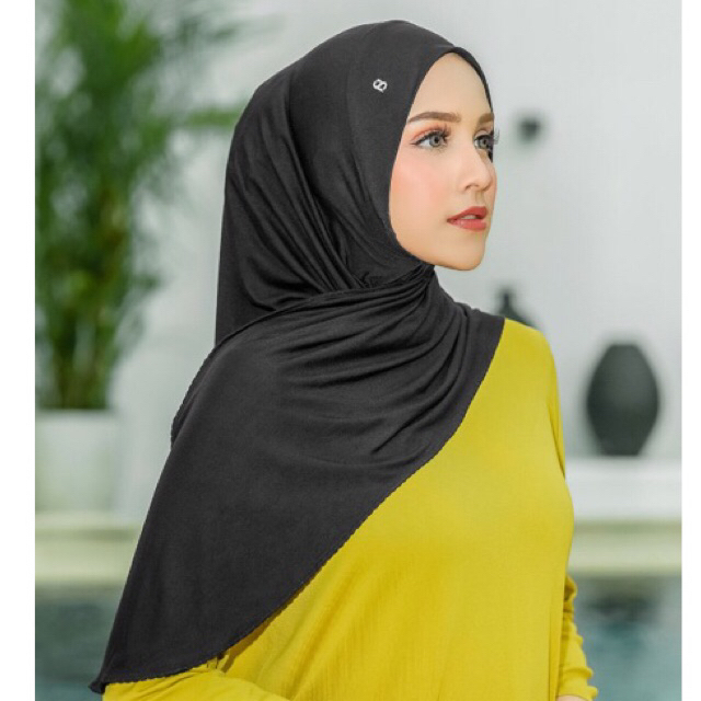 Everyday Jersey Slip On Buttonscarves