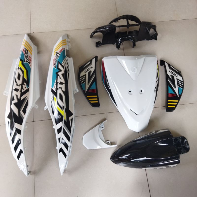 FULL BODY HALUS MIO J PUTIH HITAM