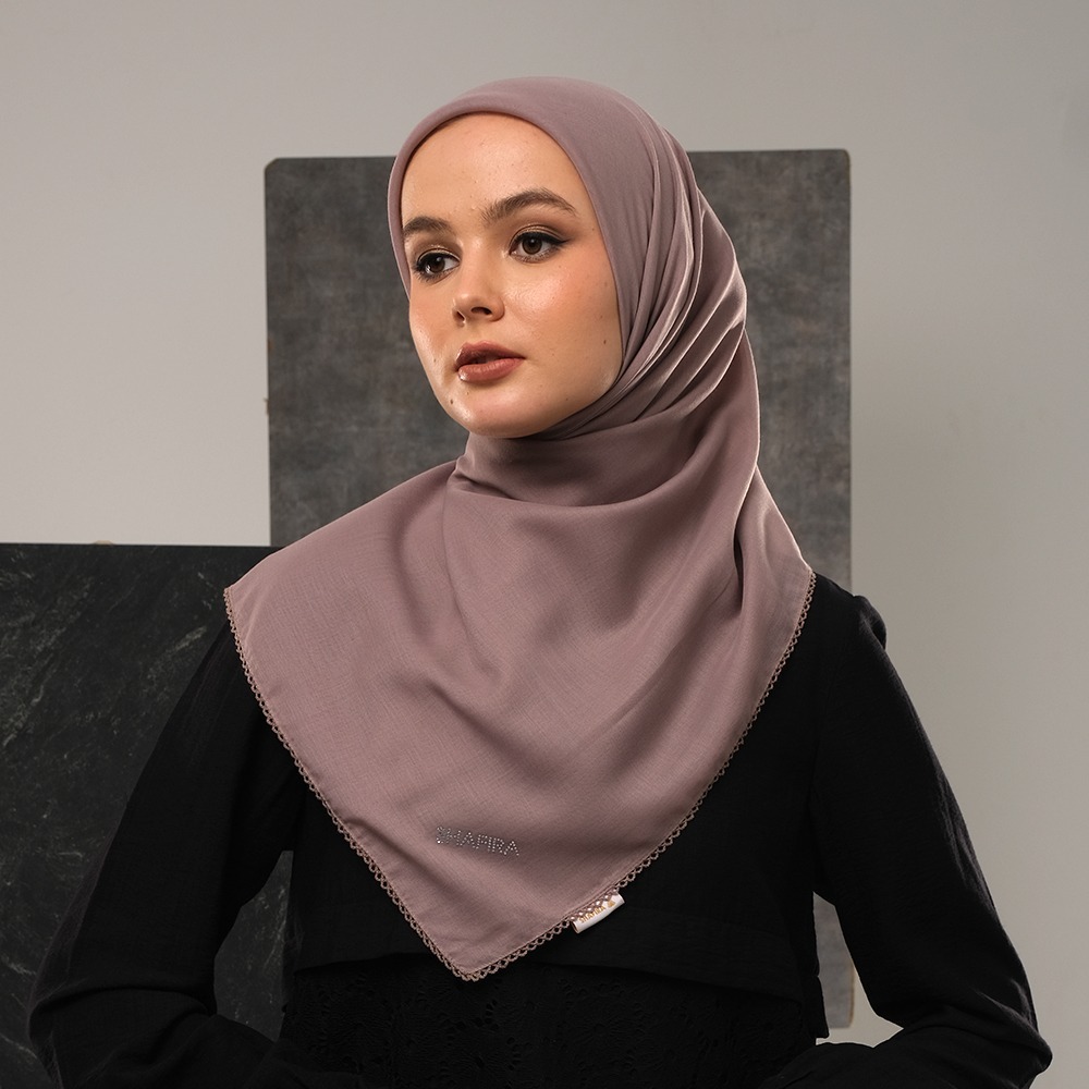 Shafira Delisha Plain Scarf | Hijab | Jilbab Segiempat Ultravoal