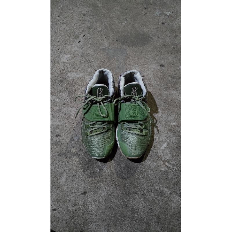 Sepatu Basket Kyrie 6 Shanghai