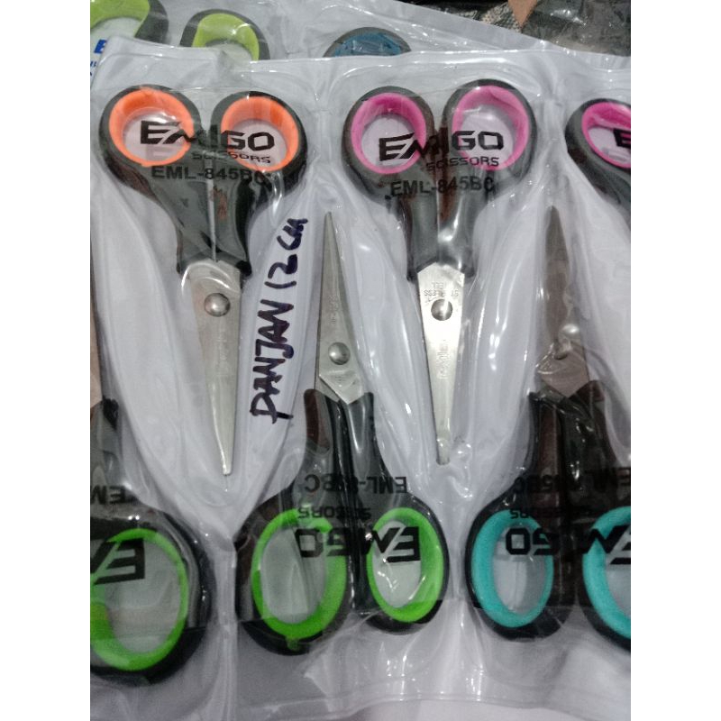 

gunting kecil EMGO panjang 12 cm , sangat tajam