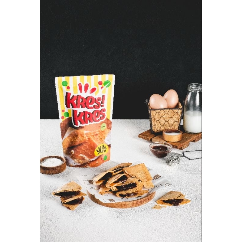 

Kres Kres, Rasa Choco Cheese, Coco dan Cheese Oleh-oleh Surabaya dengan rasa yang nikmat dan harga terjangkau