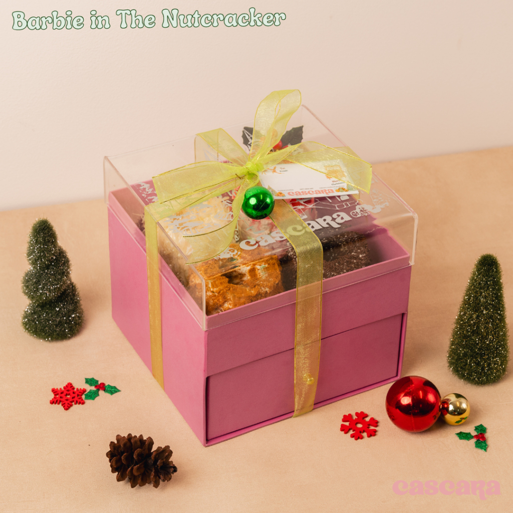 

Cascara Cookies - Hampers Premium Giftset Kado Kue Hantaran Cookies Brownies Coklat Hardbox 20x16cm