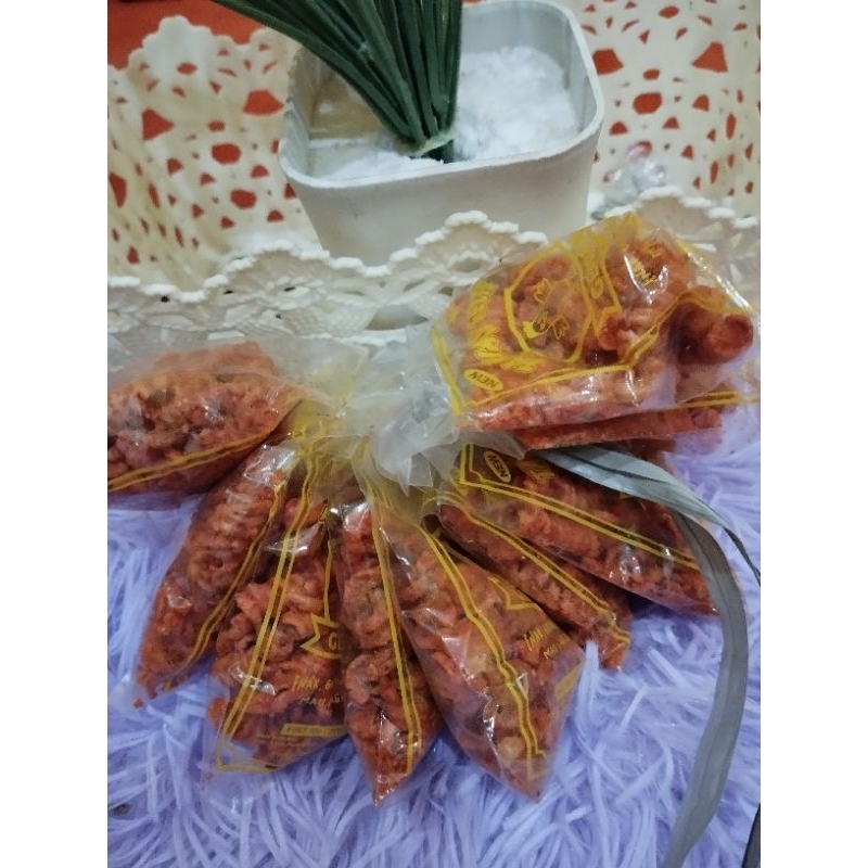 

Makaroni Spiral dapat 10 bungkus (1 bendel)