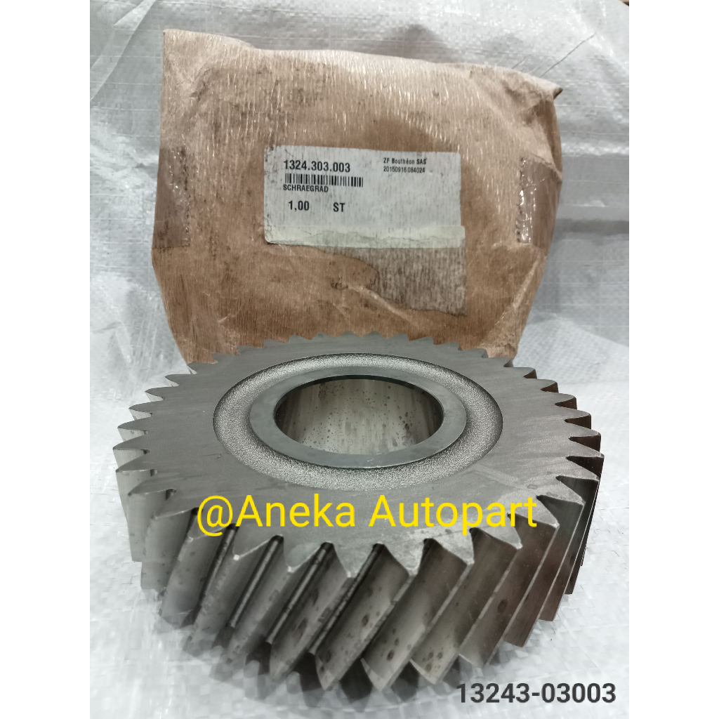 HELICAL GEAR / 13243-03003 / ZF GENUINE / HINO