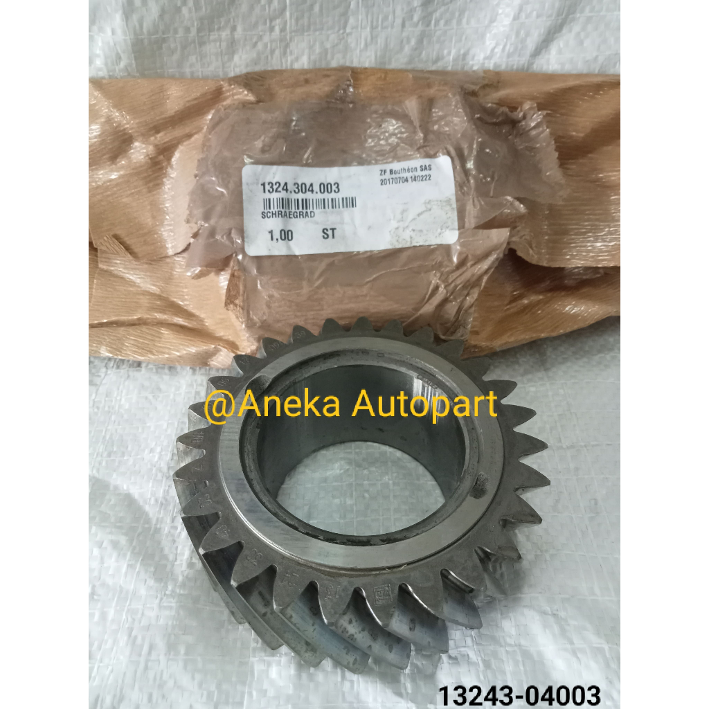 HELICAL GEAR / 13243-04003 / ZF GENUINE / HINO