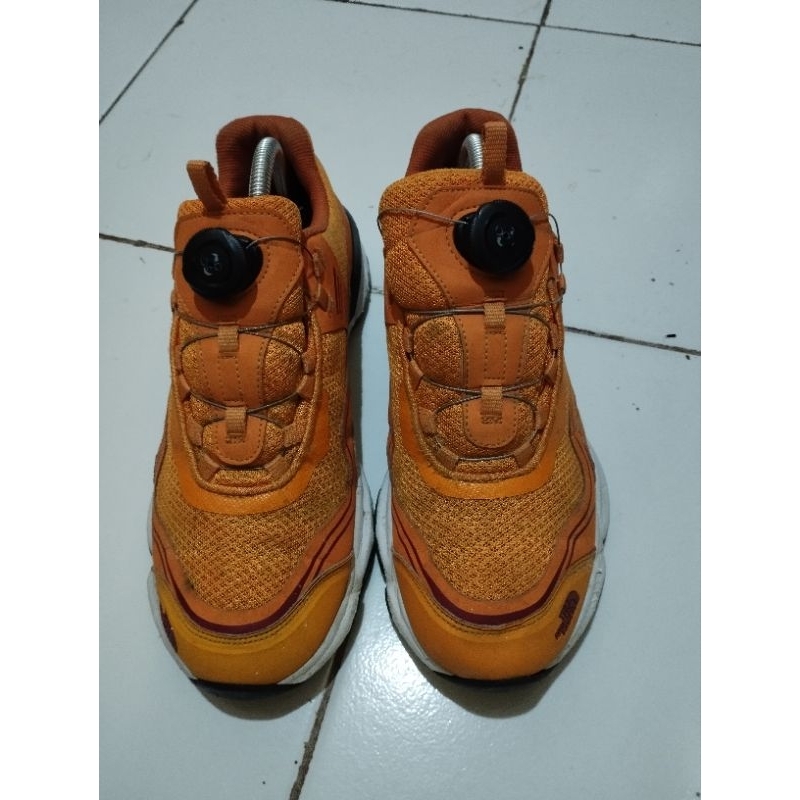 sepatu TNF trail running boa system
