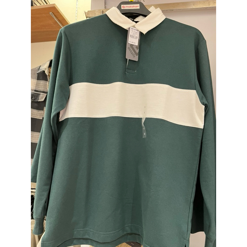 Sweater pria details hijau