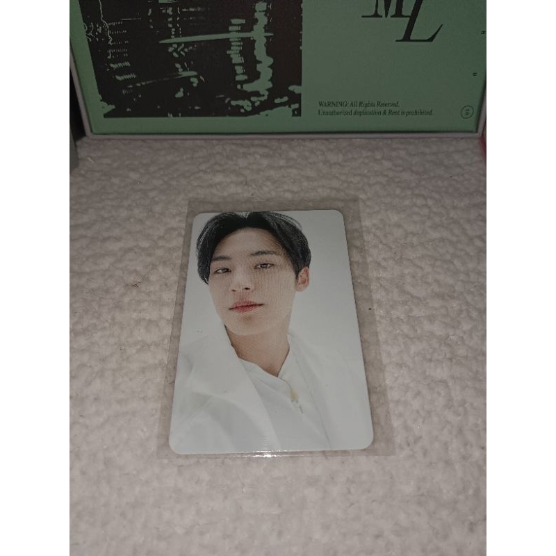 SEVENTEEN PHOTOCARD MINGYU GOMAZ WHITE VER. 2 CARATLAND 2023 FML C (BOXING)