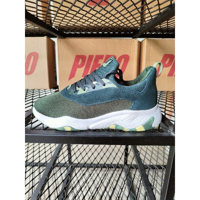 (Diskon) Sepatu Sneakers PIERO CNTR - DEEP PINE GREEN/CAMO/WHITE