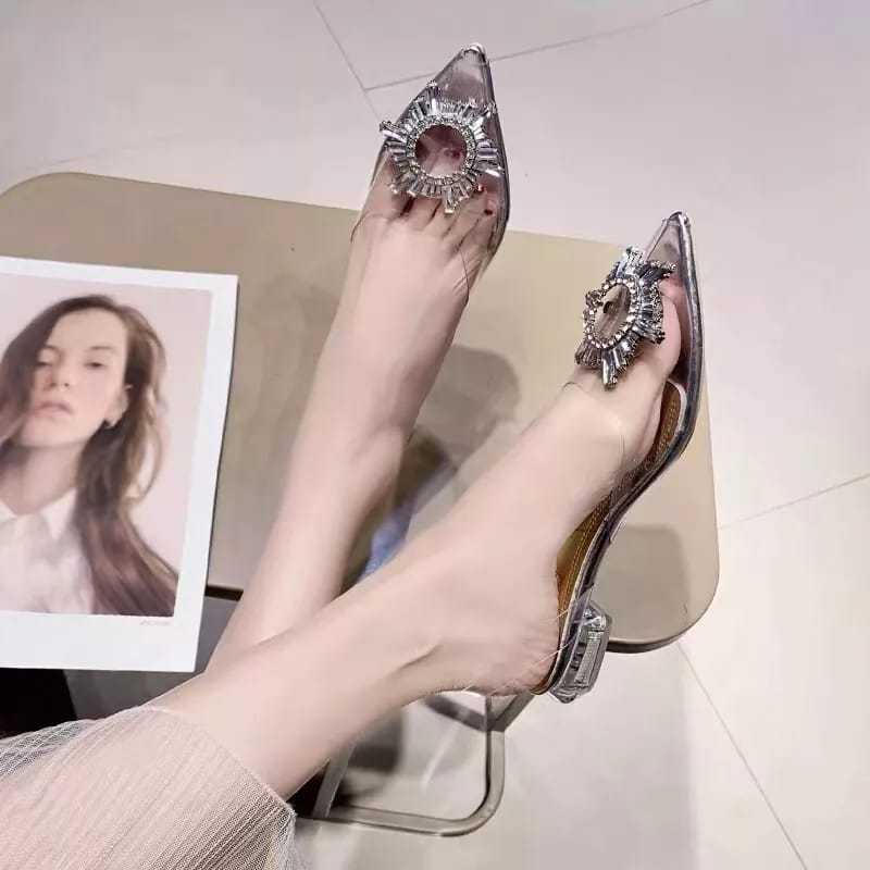 LN 06 sandal fasion mika kekinian